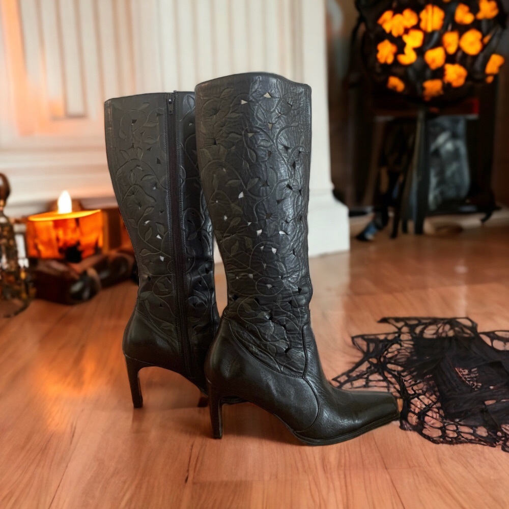 Perfect for fall! Gorgeous MIA Black Leather Cut-Out Tall Heeled Boots Sz 6.5